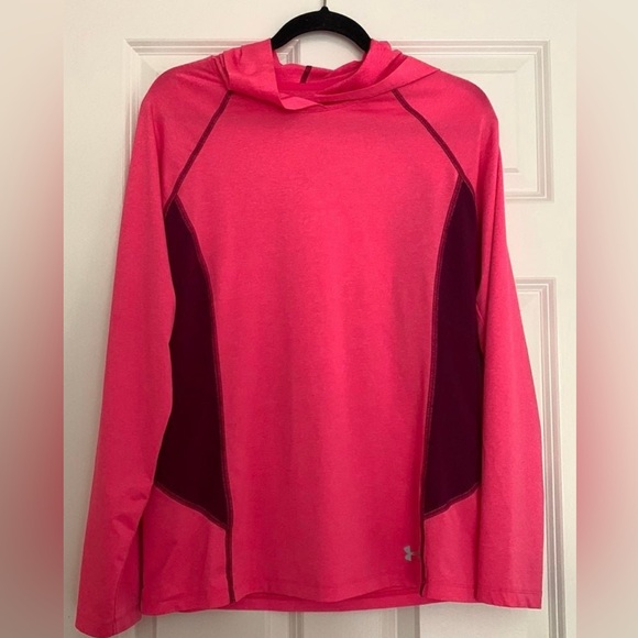Under Armour Womans Pink Hooded shirt size M - Picture 1 of 5
